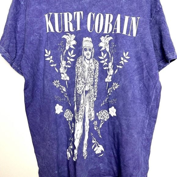 Kurt Cobain NWOT Graphic Floral Crew Neck Short Sleeves Tees Purple Large - Picture 2 of 5